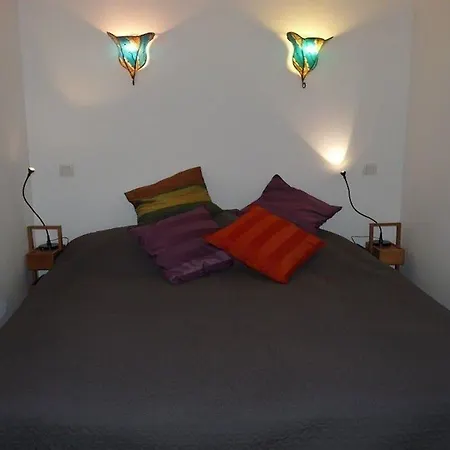 شقة One Bedroom In With A Terrasse And Stunning Views Walking Distance To The Palais 453 *