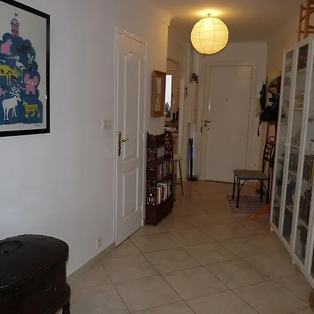 شقة One Bedroom In With A Terrasse And Stunning Views Walking Distance To The Palais 453 *